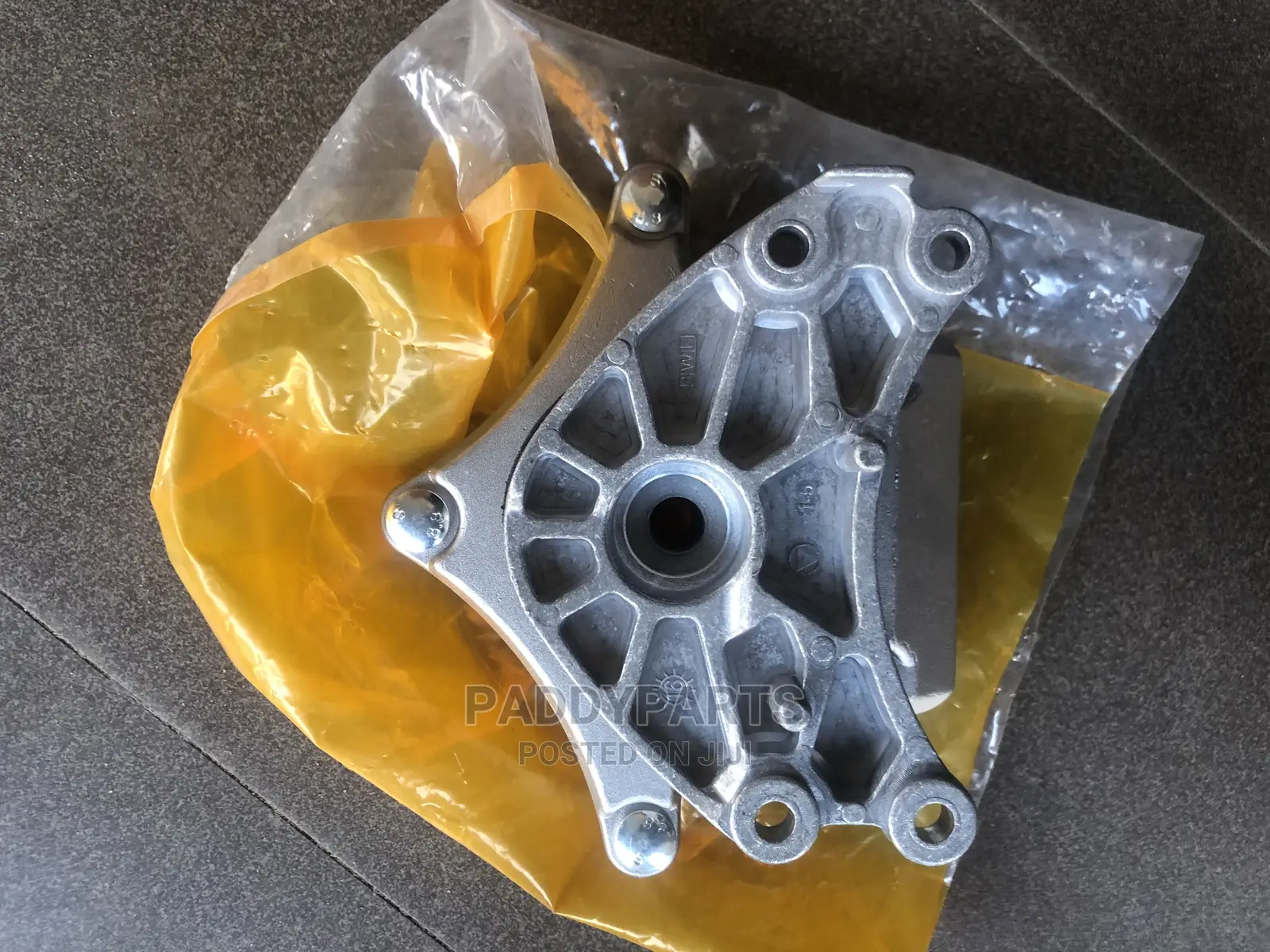 Mercedes Glk 350 Gear Sitting/ Transmission Mount