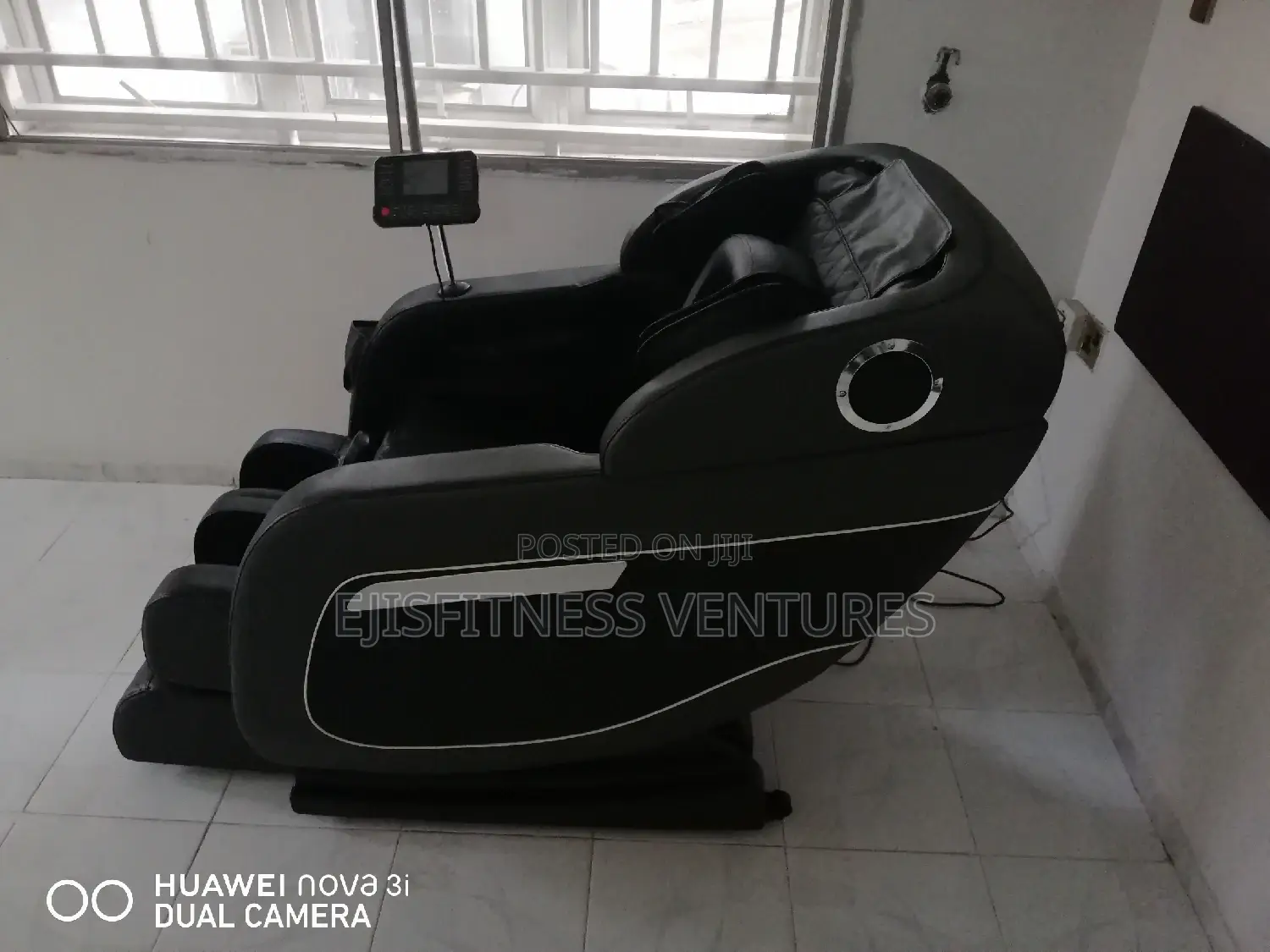 Deluxe Massage Chair With Bluetooth Mp3 Player