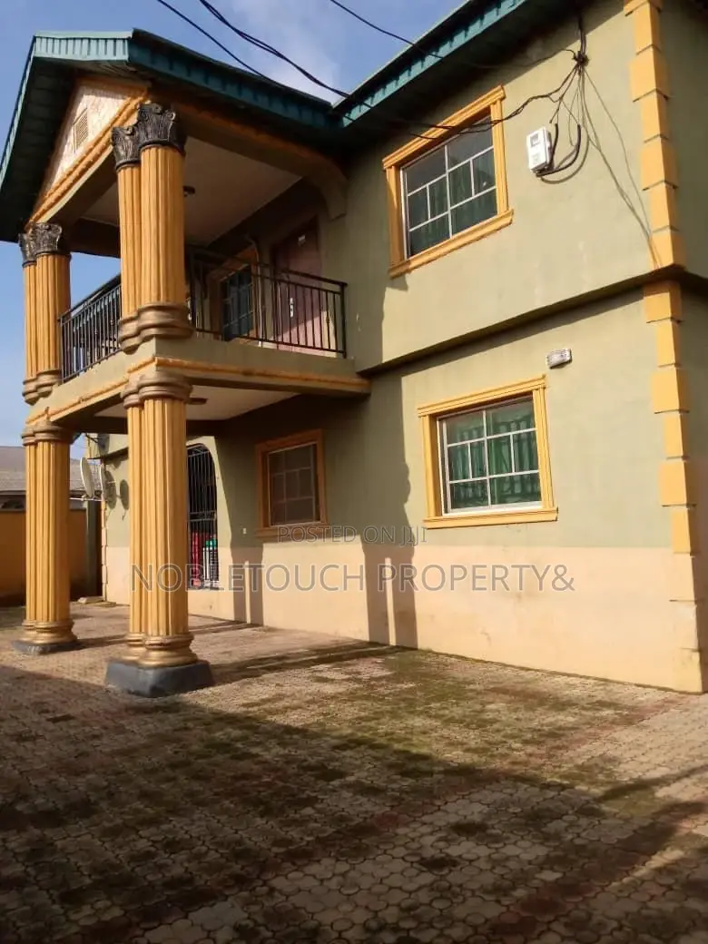 3bdrm Block of Flats in Adiyan Alagbado, Ifo for sale