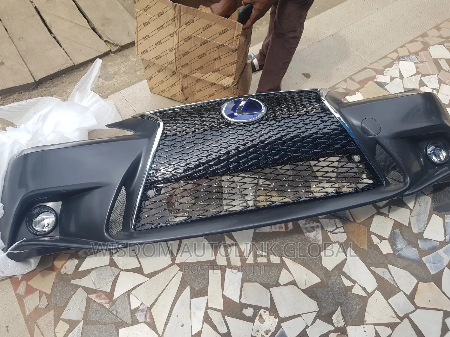 Complete Front Bumper For Lexus Is250 2014