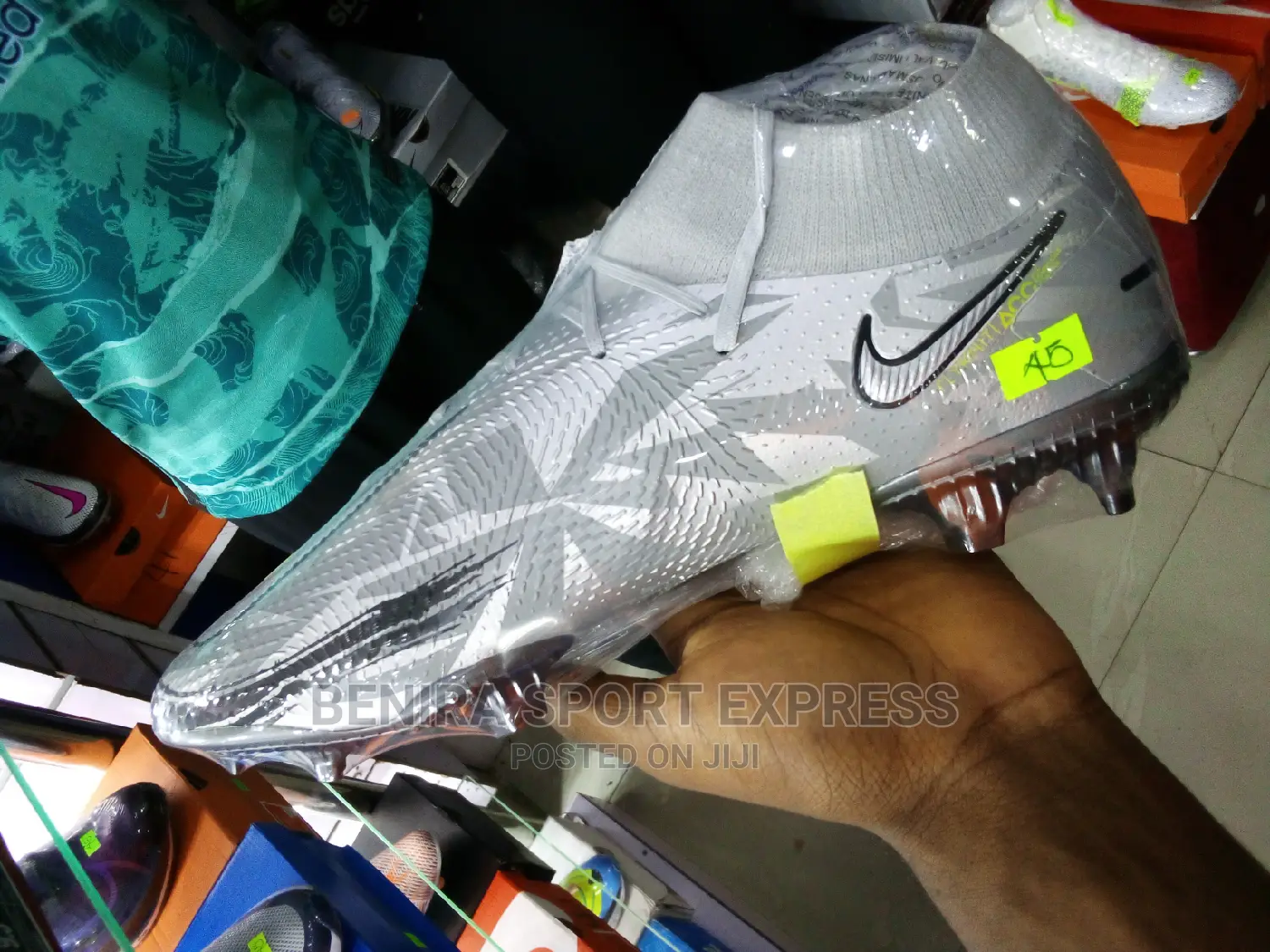 Original Nike Soccer Boot With Colour Variation