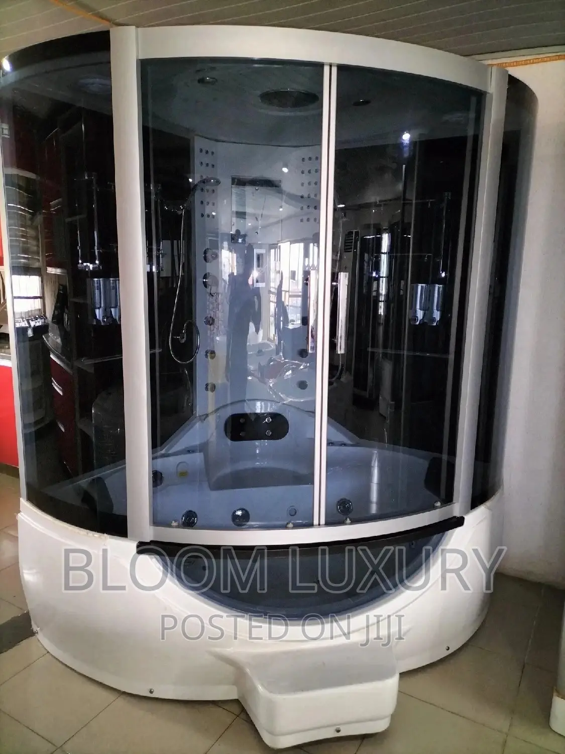 Jacuzzi Steam Shower Size- 150×150cm