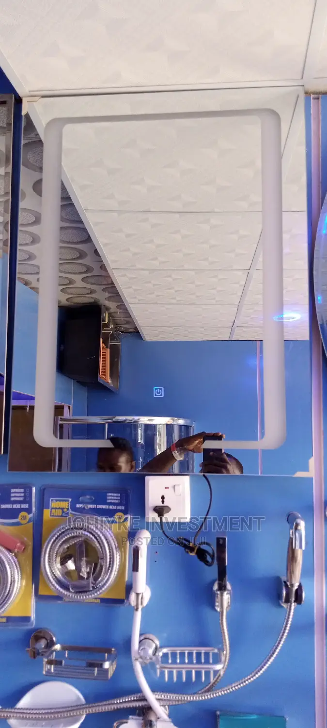 High Quality and Affordable Mirror