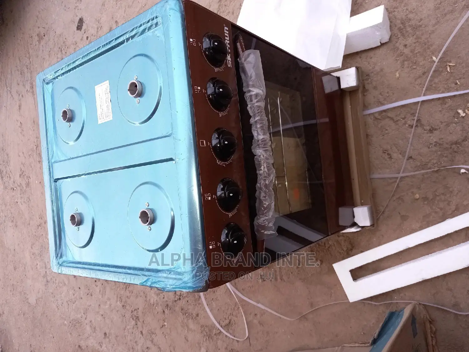 Skyrun Gas Cooker 4+0