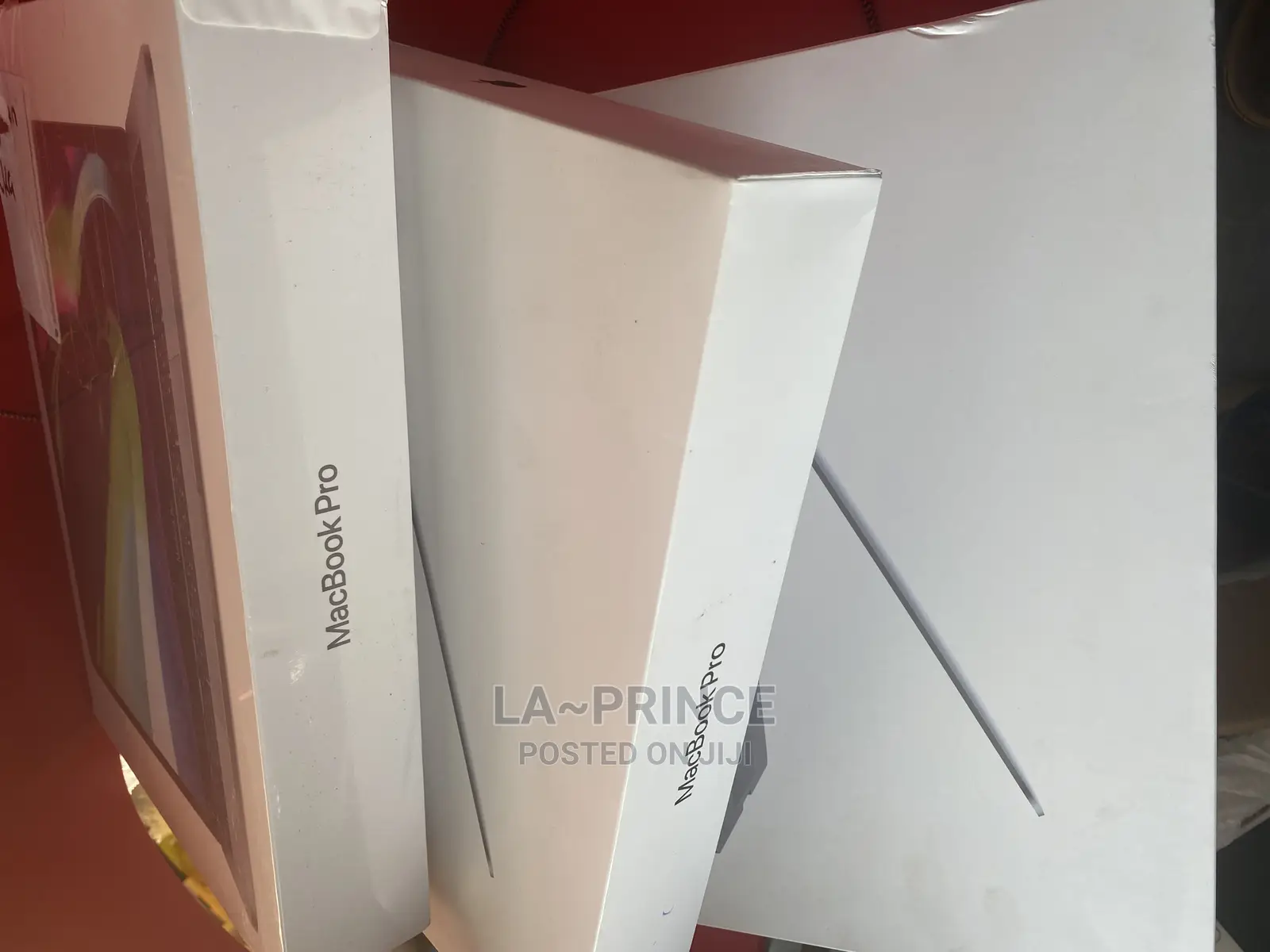 New Laptop Apple MacBook Pro 2020 8GB Intel Core I5 SSD 500GB