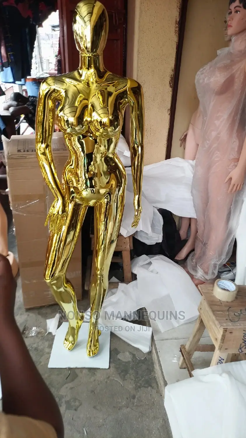 Busty Size 12 Body Gold Chrome Female Egg Head Mannequins