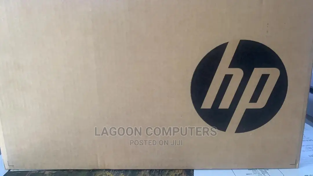 New Laptop HP 15-Ra003nia 8GB Intel Core I5 HDD 1T