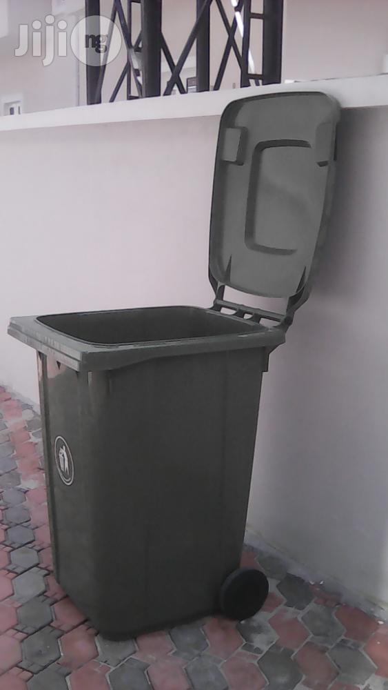 360 Litre Waste Bin With Two Wheels Cover * Free Delivery