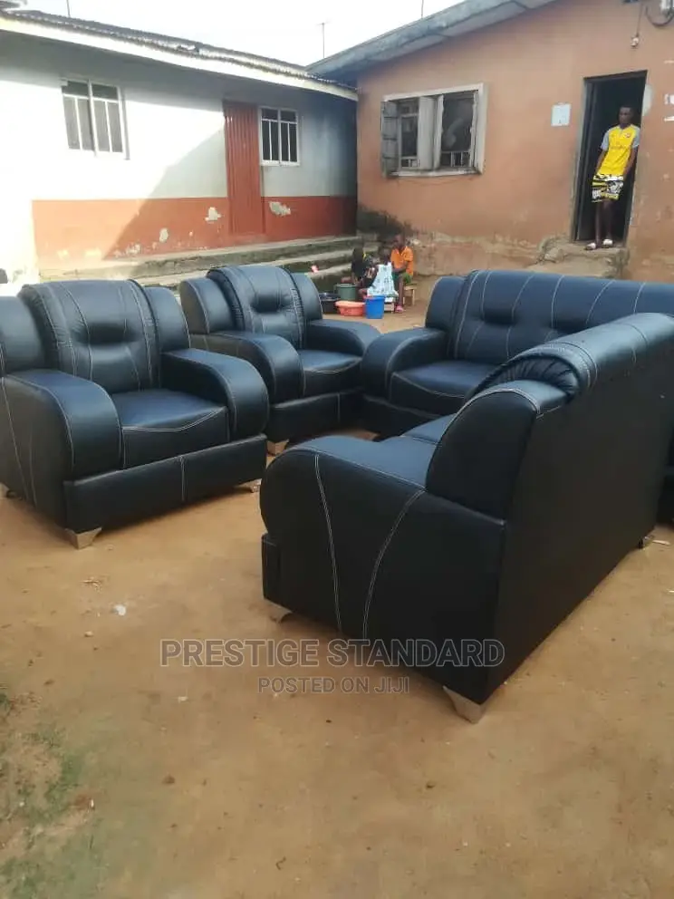 A Complete Set of Chair