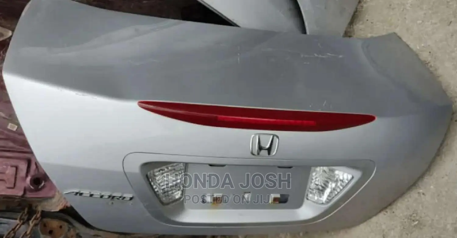 Boot and Rear Light 2006 - 2007 Model Honda Accord