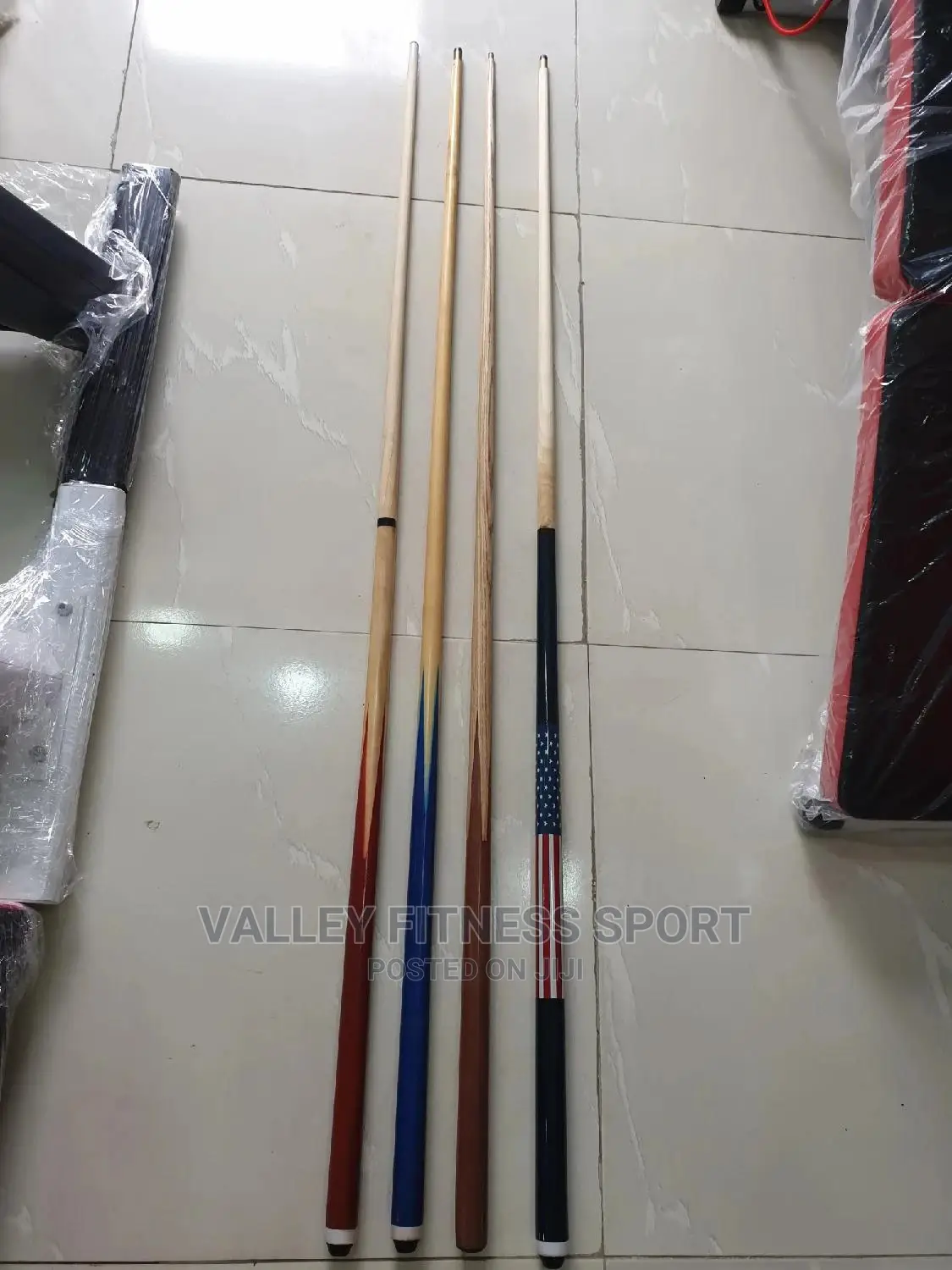 Detachably Snooker Stick and Straight One