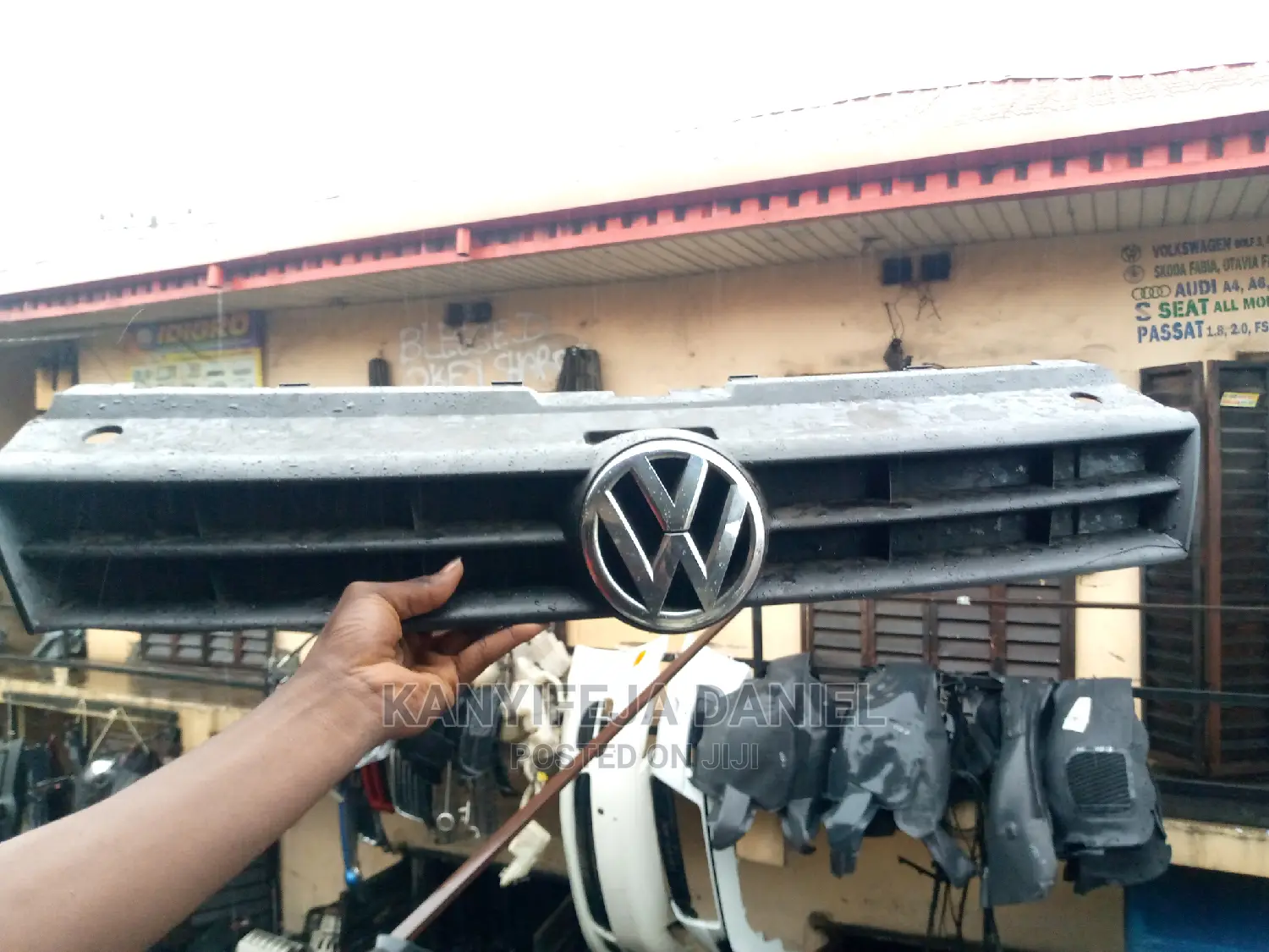 Front Grill Polo T S I 2013