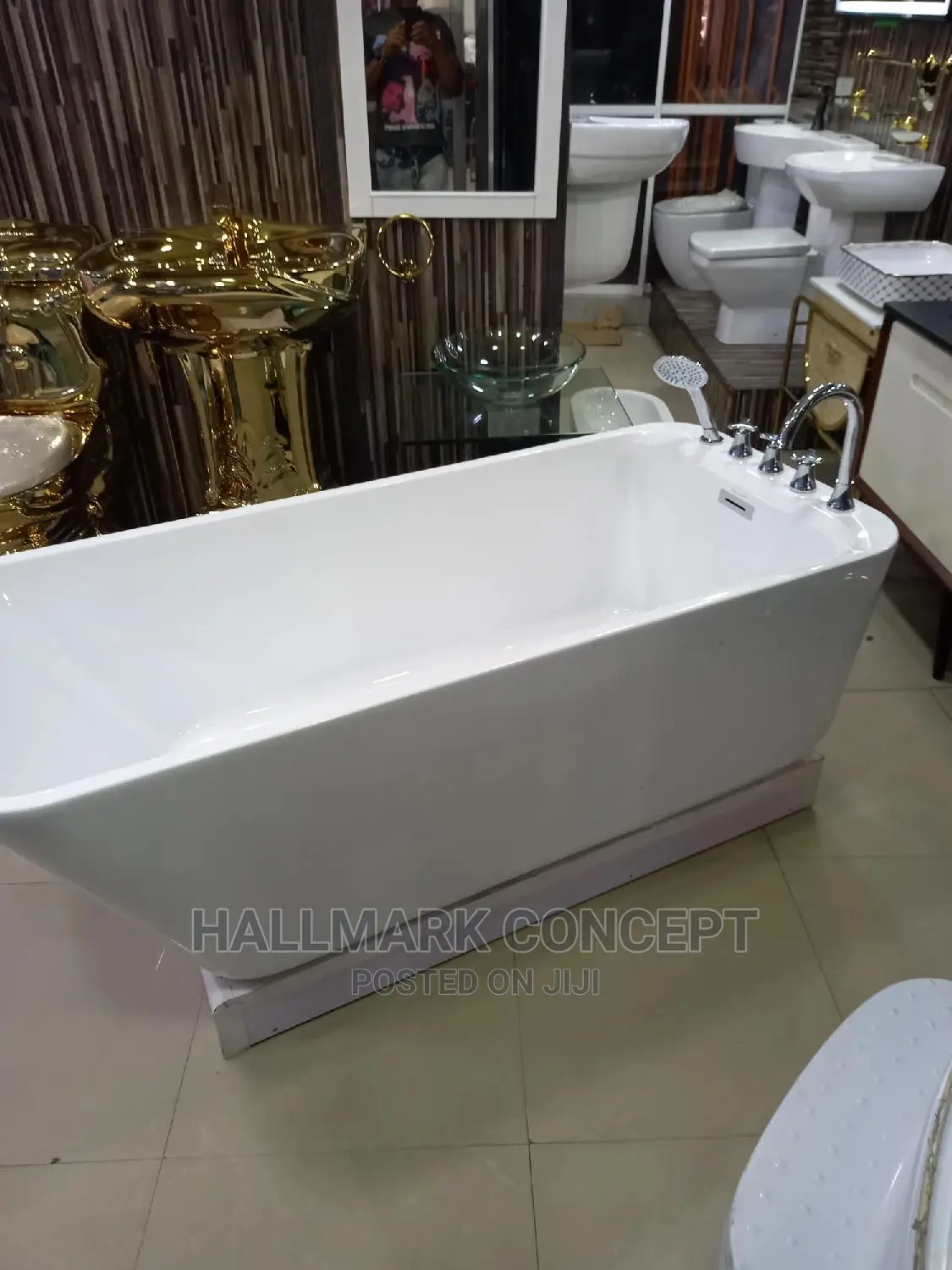Ideal Standard Bath Tub.