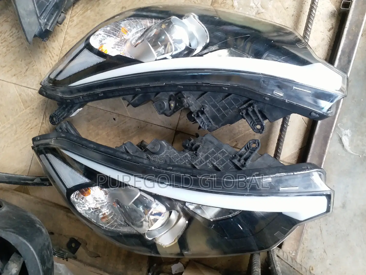 Set of Headlamp for Cerato 2011