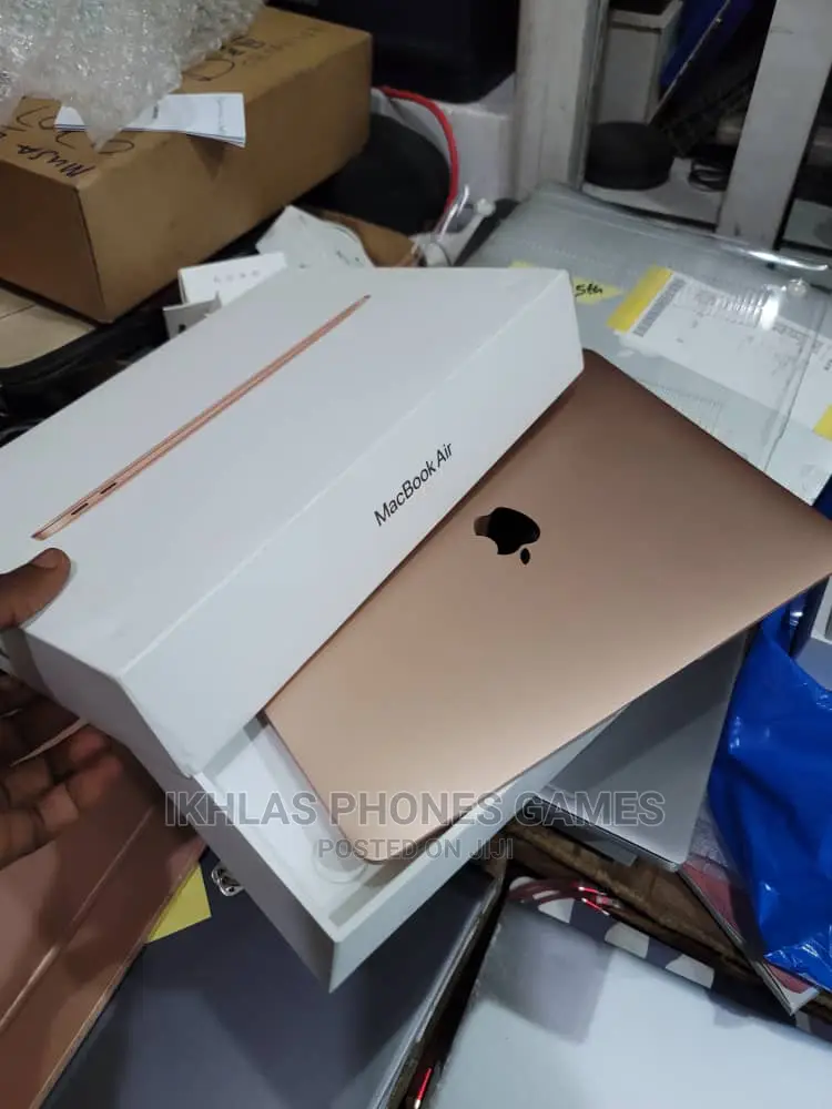 New Laptop Apple MacBook Air 2020 M1 8GB Apple M1 512GB