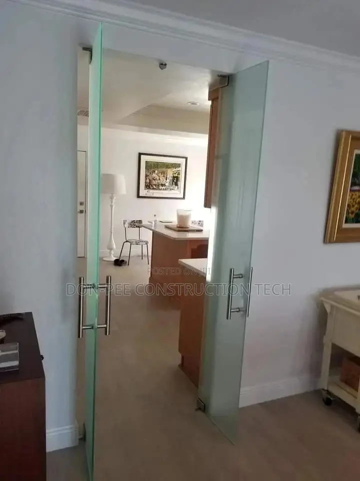 Entrance Glass Doors Frameless