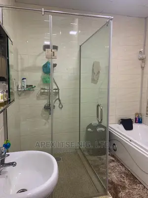Glass - Glass Hinges Cubicles