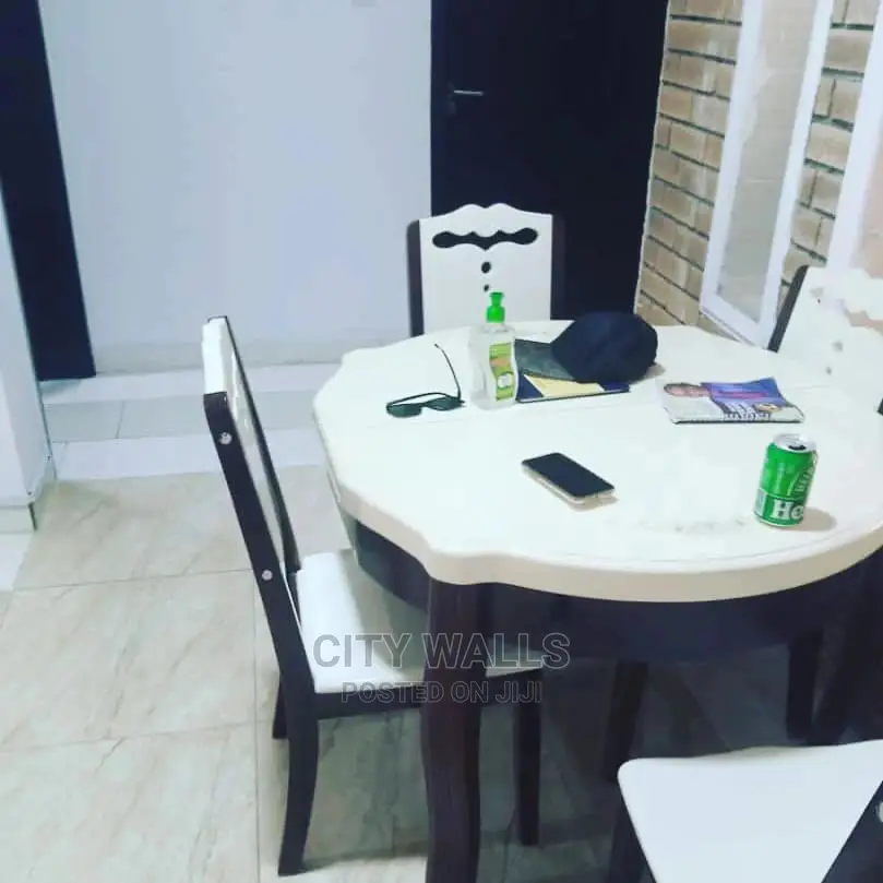 A Tastefully Furnished 2bedroom Flat