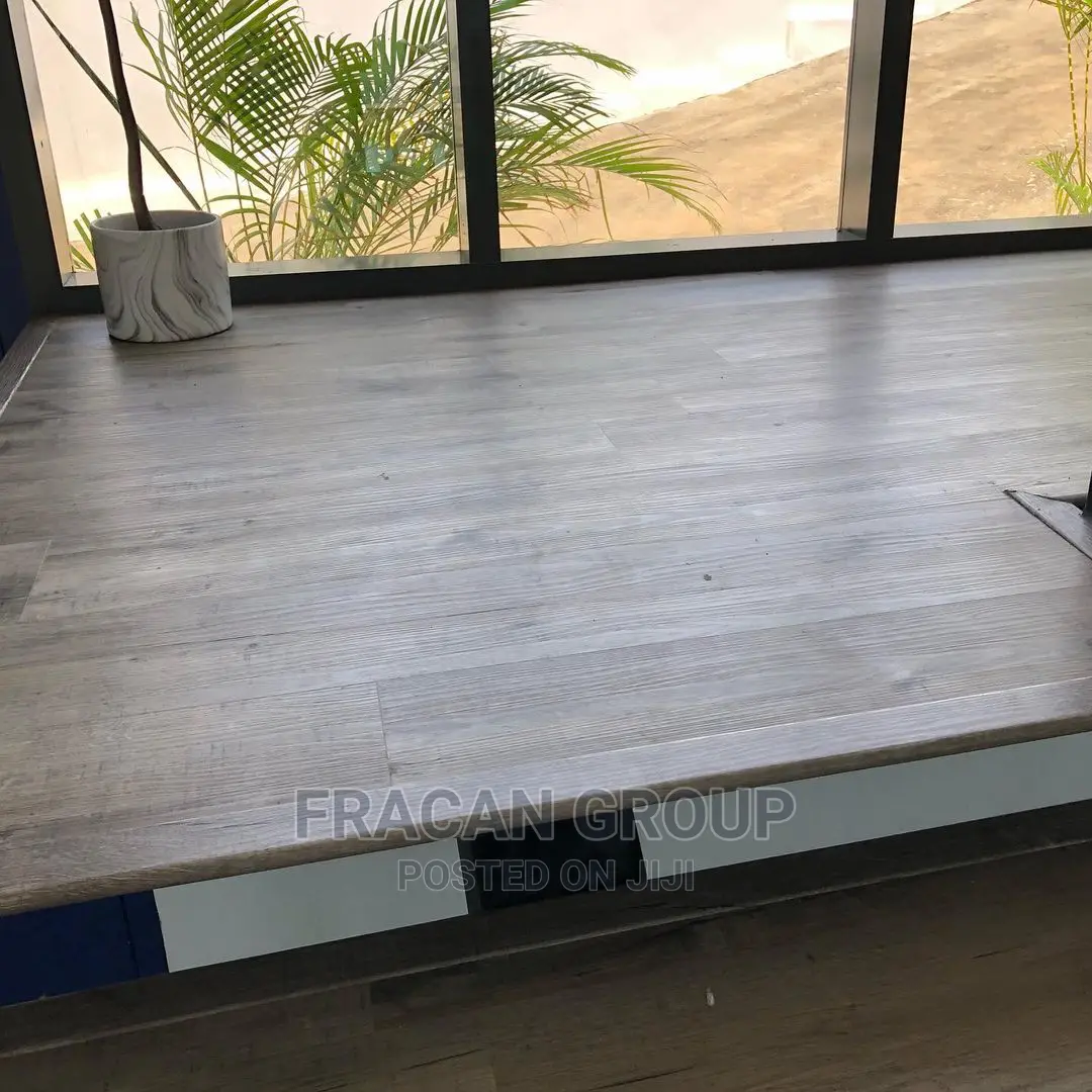 Eco and Water Friendly Vinyl PVC Wood-Like Floor.