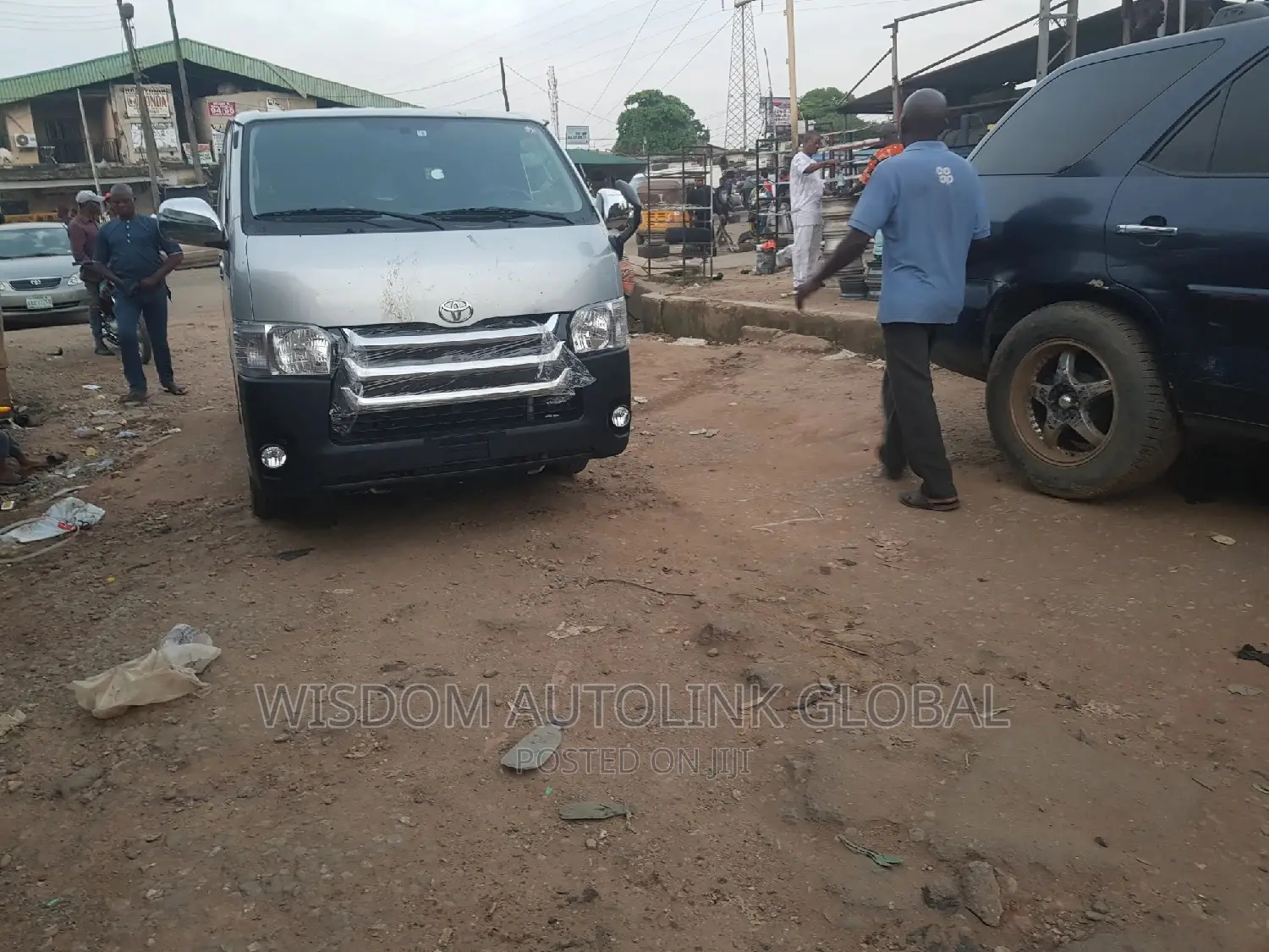 Upgrade for Toyota Hiace (Hummer Bus) to 2015 Model