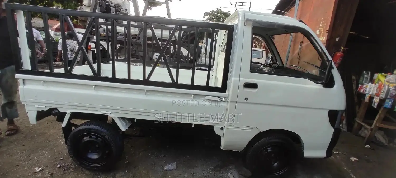 Daihatsu Hijet Mini Truck 2007 White