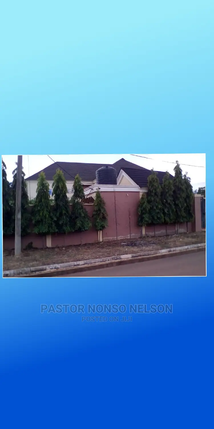 9bdrm Duplex in Abakaliki for sale