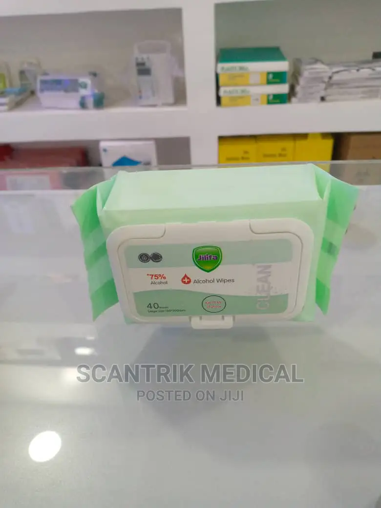 Hands Sanitizing Alcohol Wipes