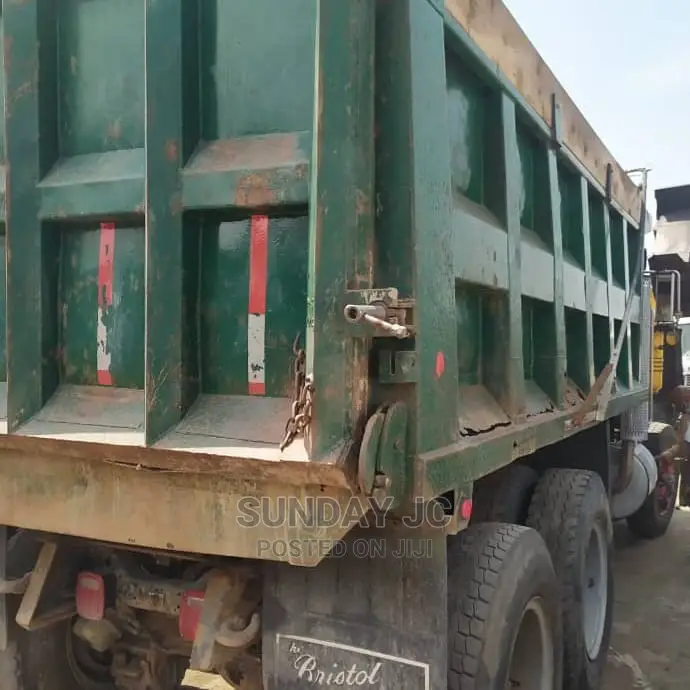 New Arrival R Model Mack Ten Tyres Dump Truck 24valve Engine