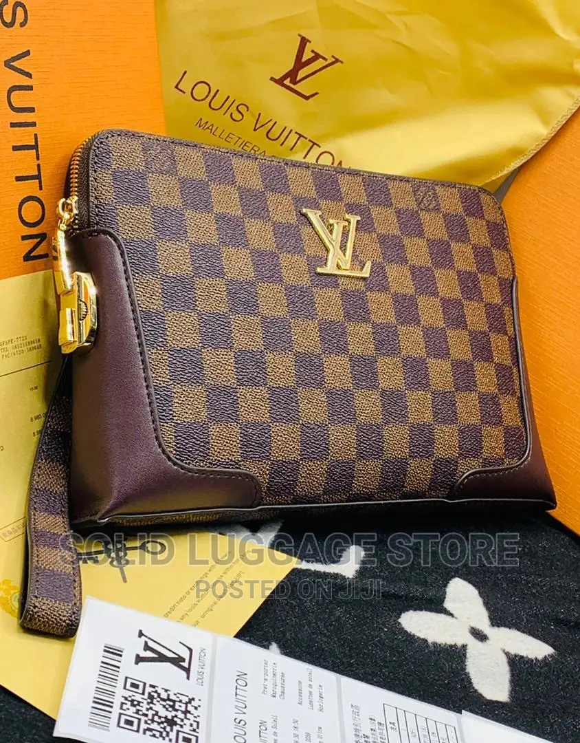 Louis Vuitton Men's Purse
