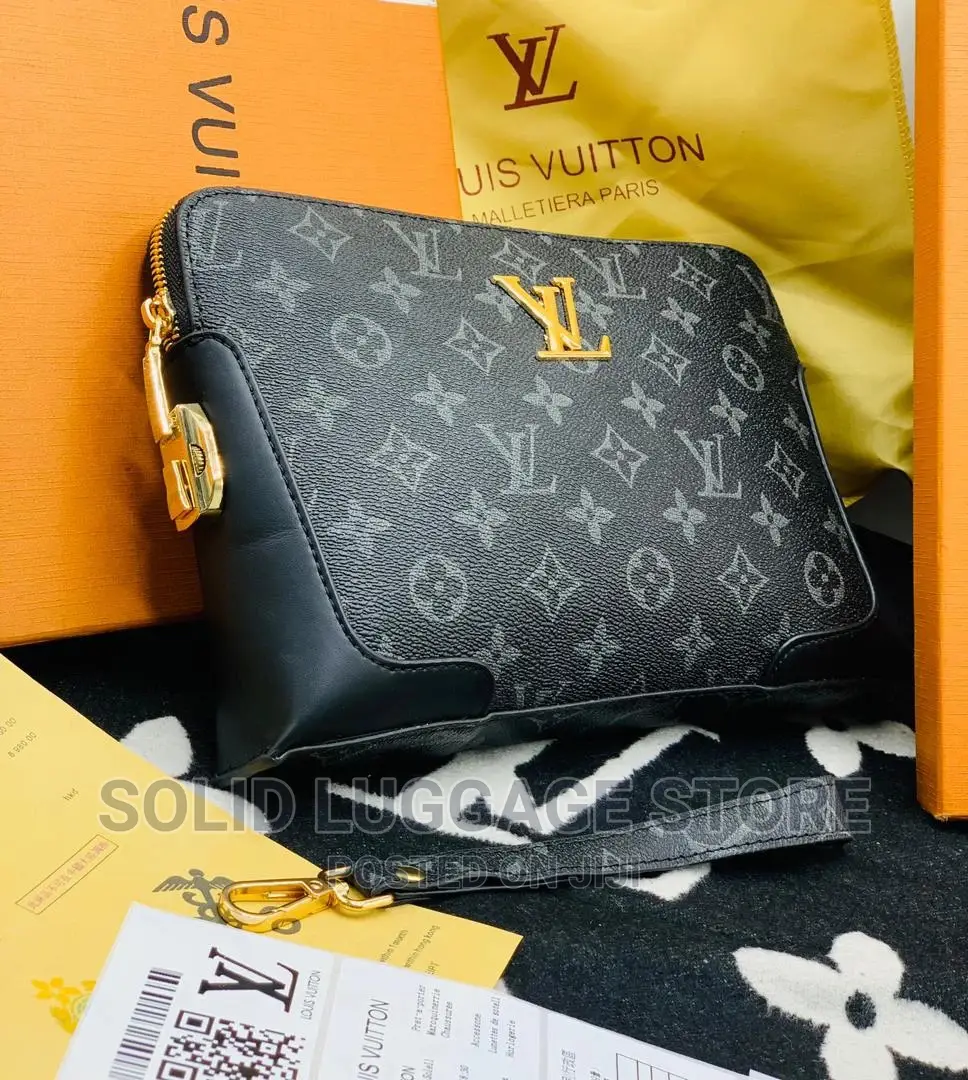 Louis Vuitton Men's Purse