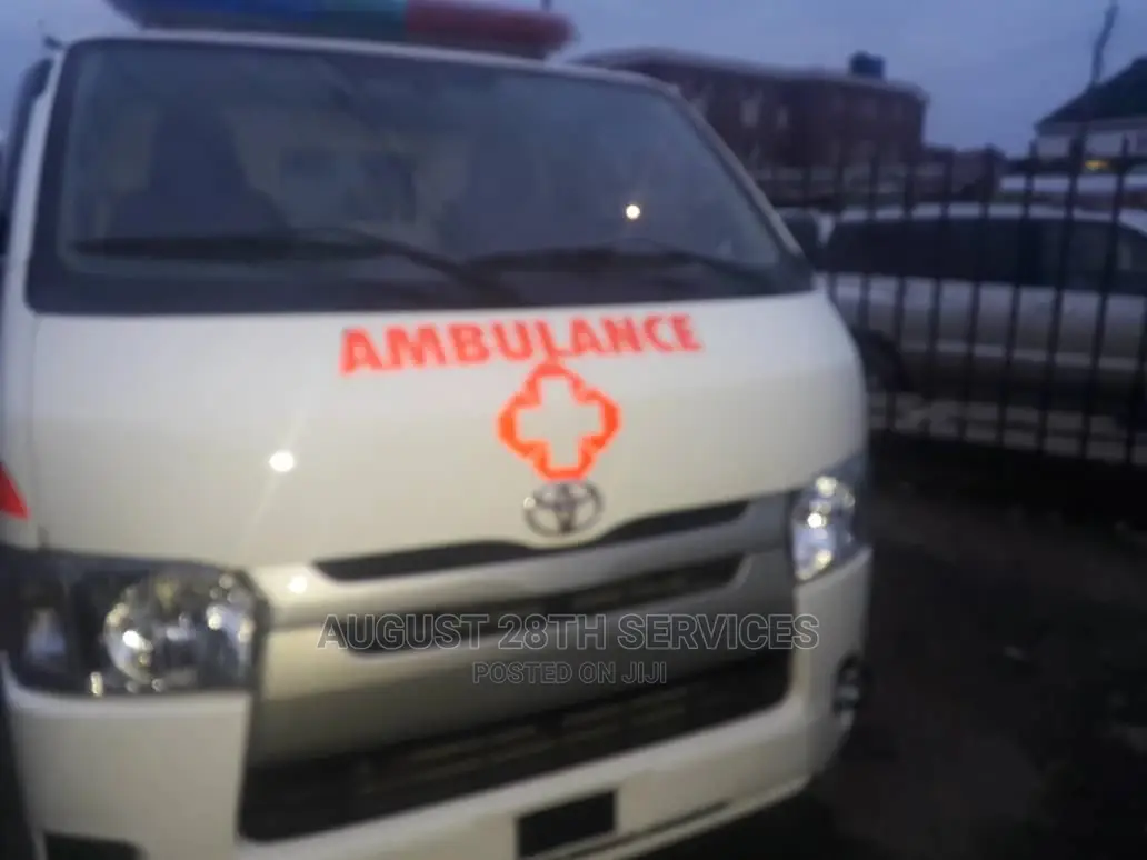 Toyota HiAce 2016