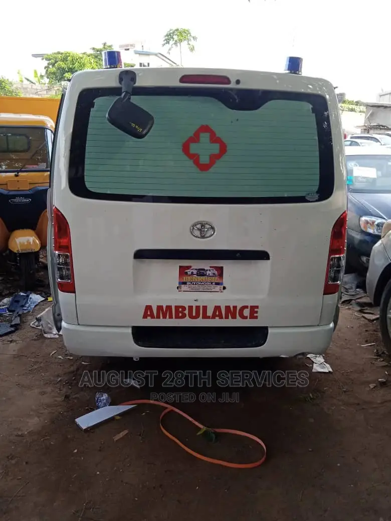 Toyota HiAce 2016