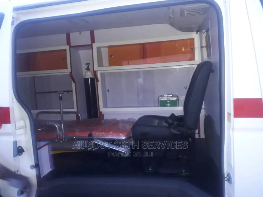 Toyota HiAce 2016