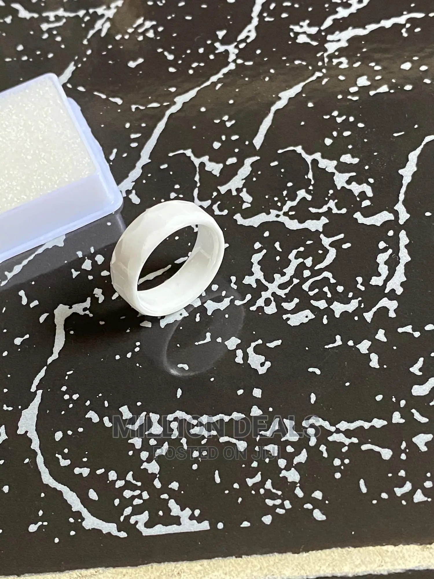 Simple Men’S Ceramic White Ring