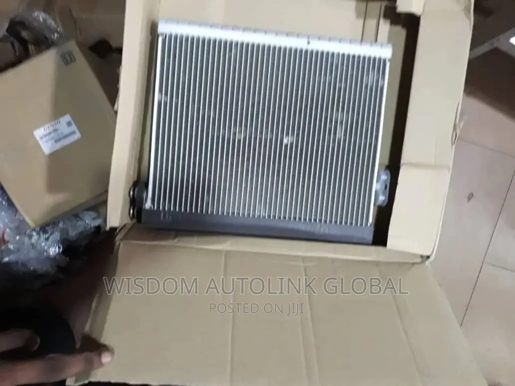 Evaporator for Toyota Camry, Corolla, Es350, Avensis, Avalon
