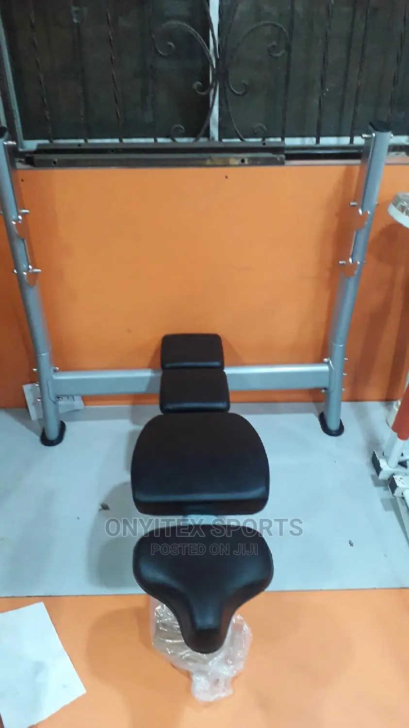 Commercial Weight Lifting Bench
