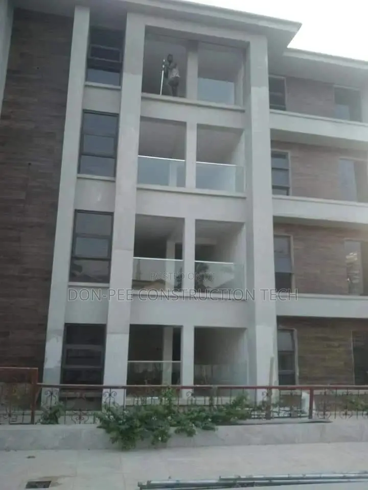 Frameless Glass Handrail