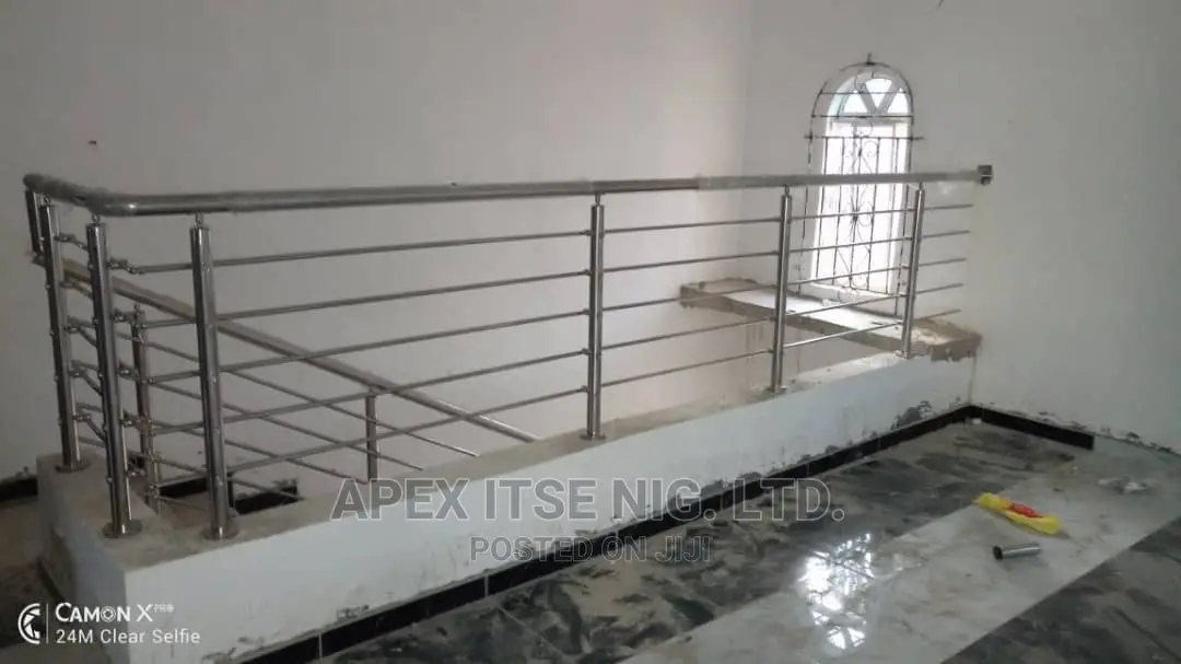 Handrails Grade 4