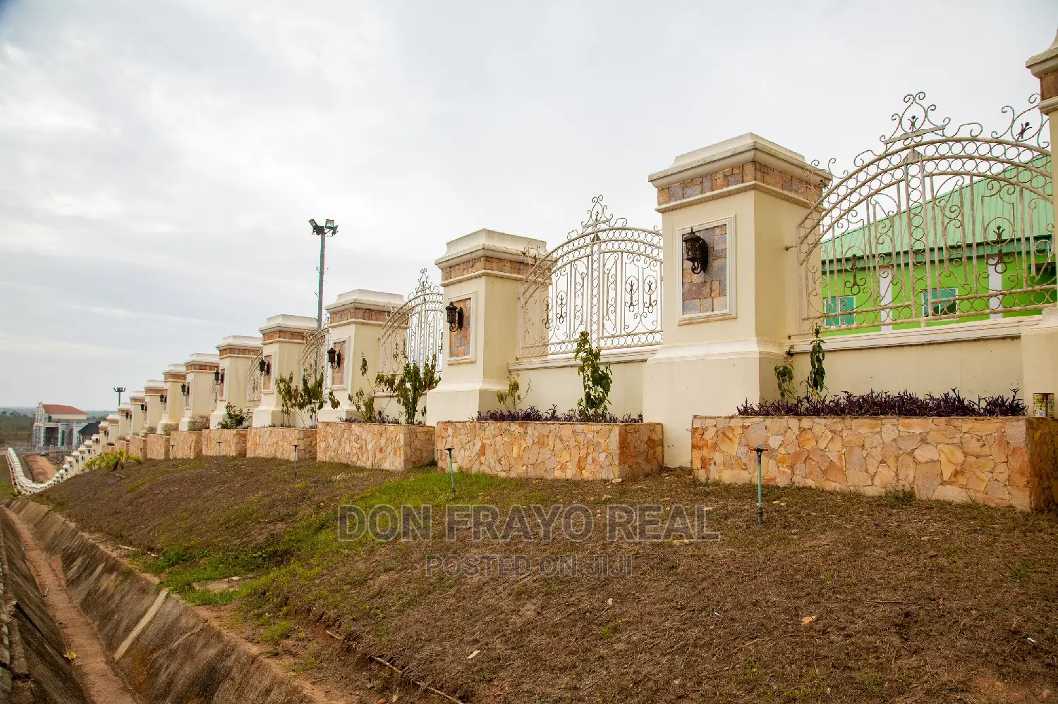 Cheap Pay Land for Sale in West Park Aiyegun Oleyo 3.5m