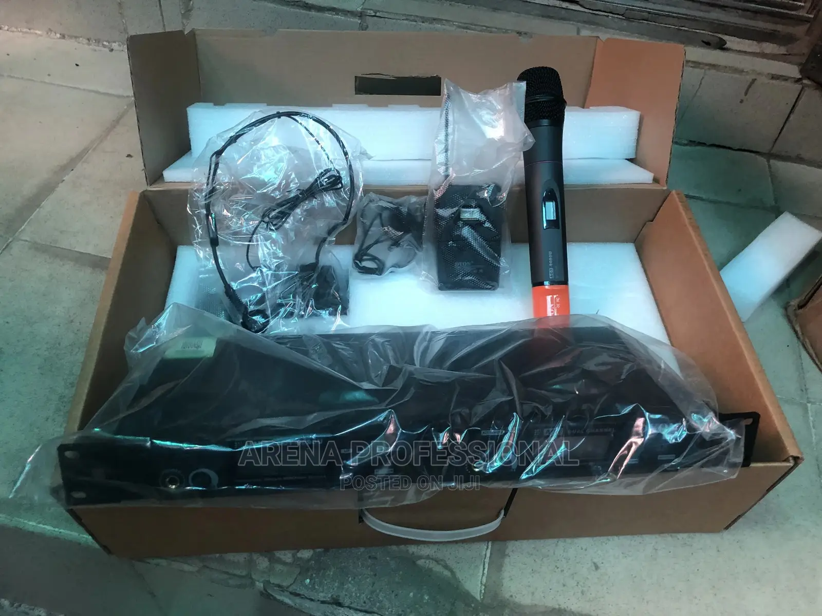 Dvon 9090u Wireless Microphone