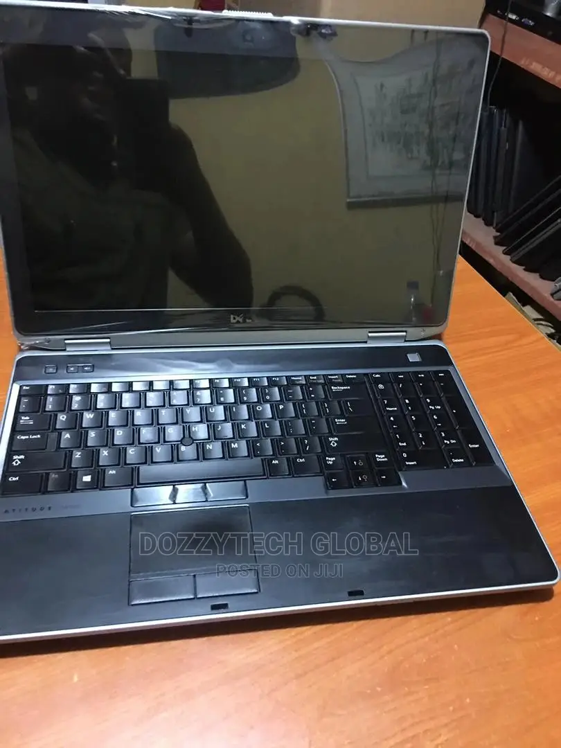 Laptop Dell Latitude E6520 8GB Intel Core I7 HDD 320GB