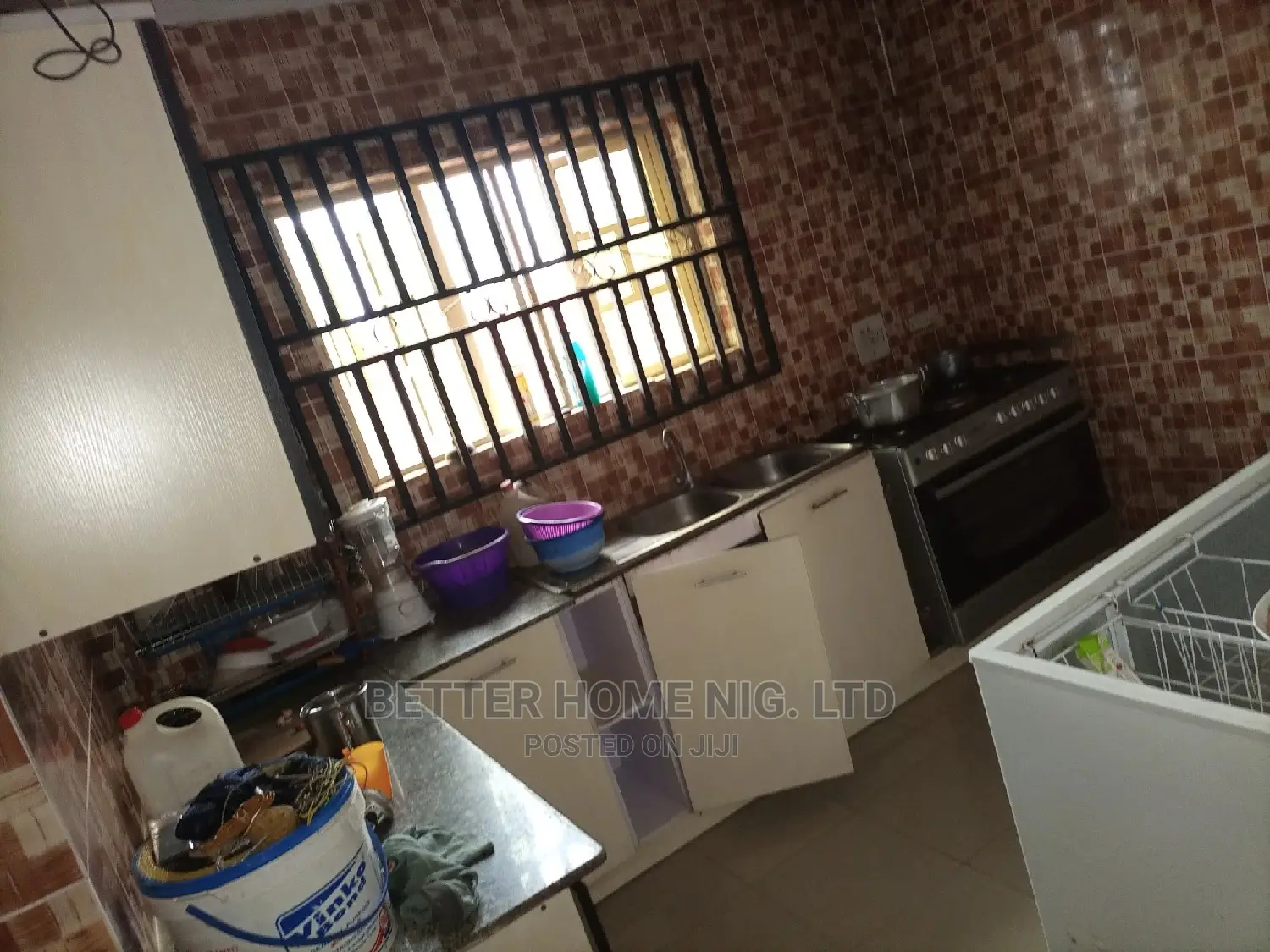 Furnished 4bdrm Bungalow in Peace Estate, Oluyole for sale