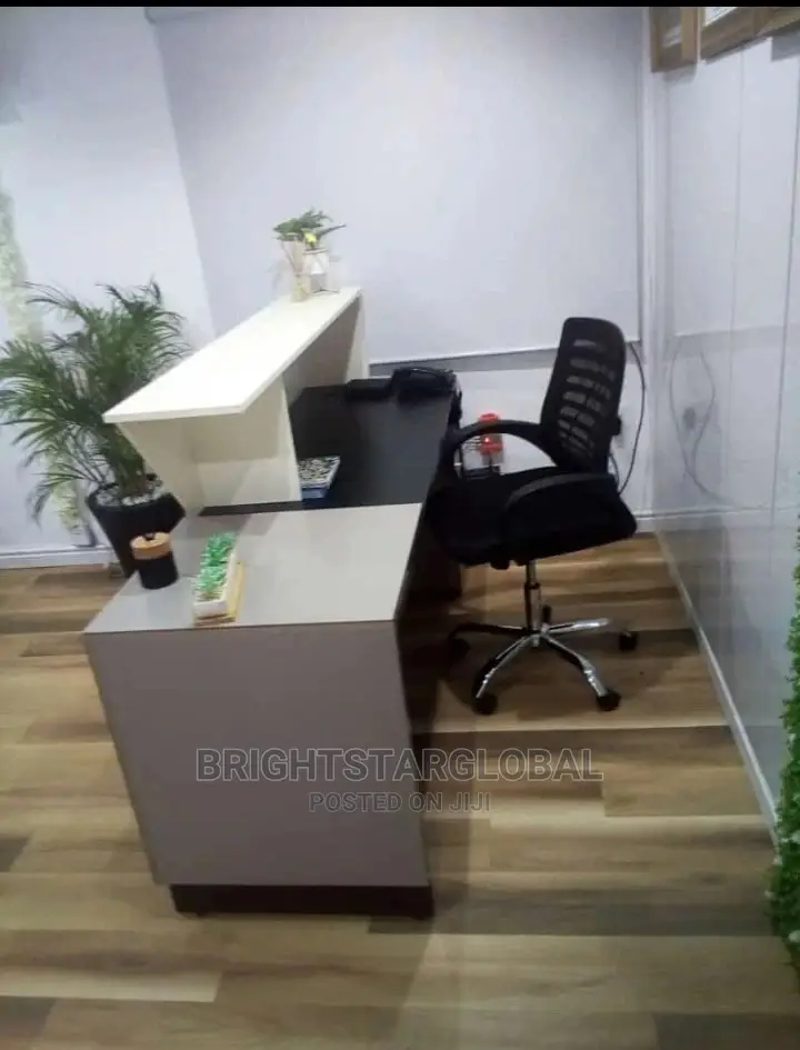 Classic Reception Table