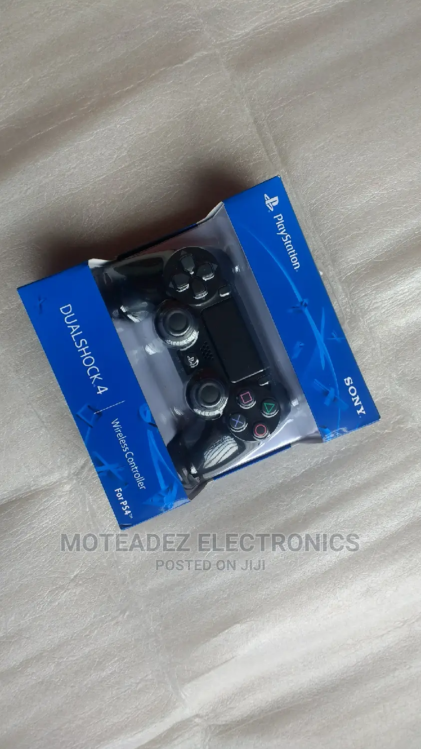 Brand New Sony Playstation 4 (Dual Shock 4) Pad/Controller