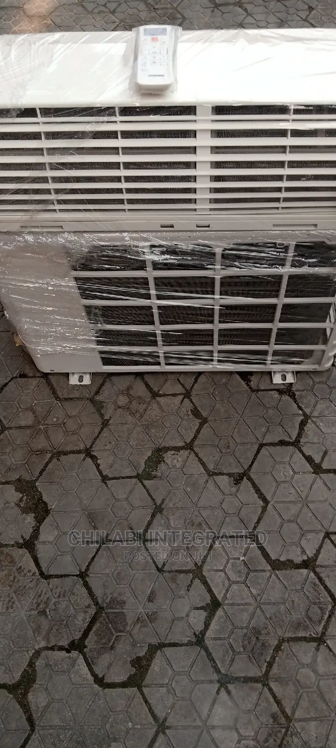 Almost New, Factory-Fitted 1.5hp Samsung Split AC With Gas