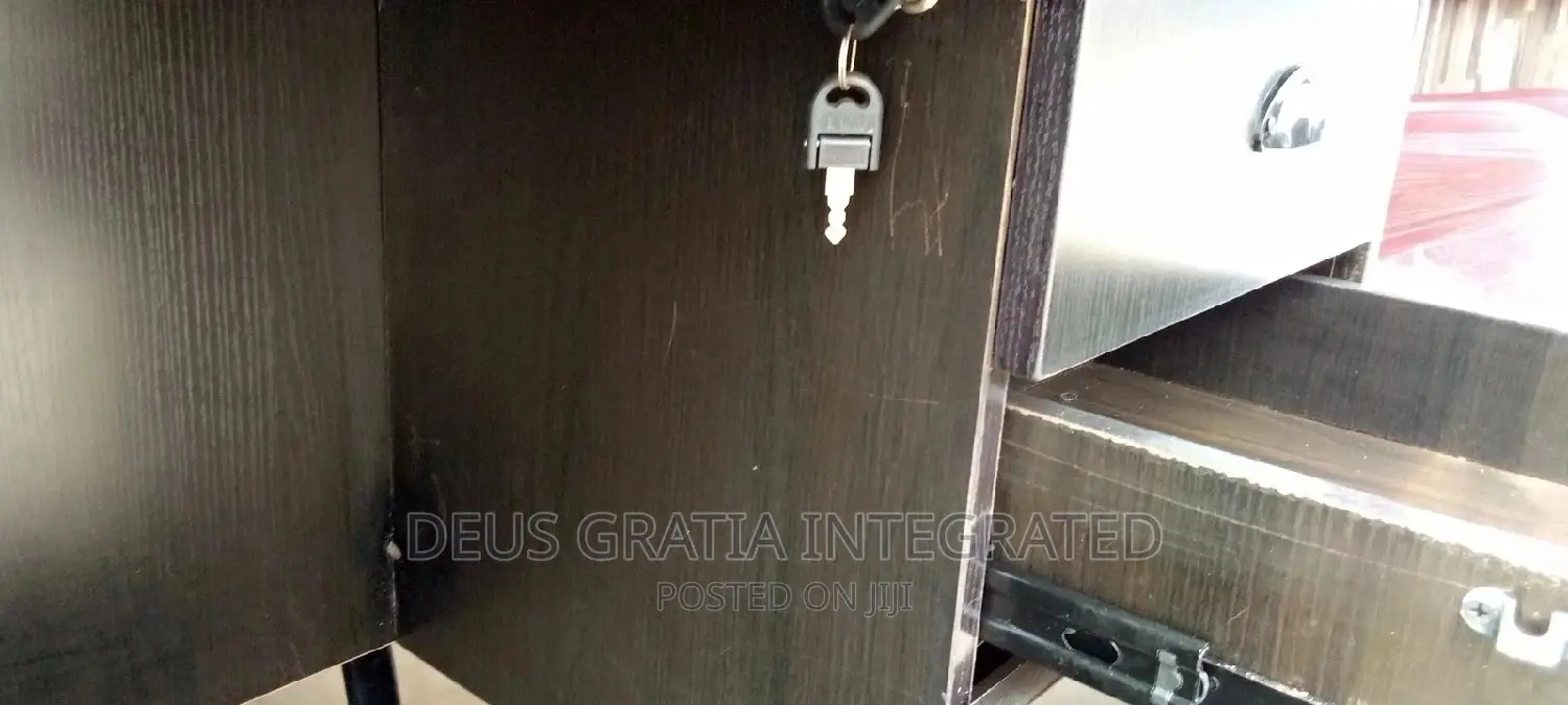 4ft Office Table Wooden
