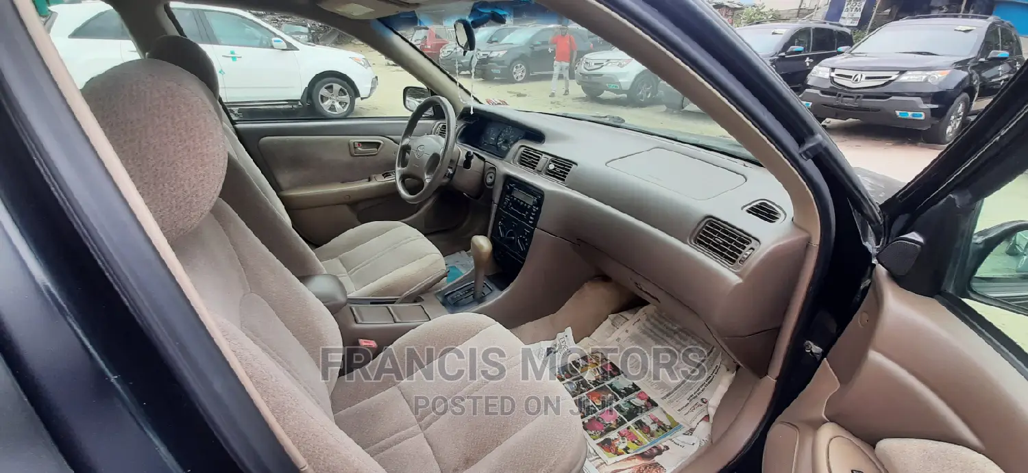 Toyota Camry 2001 Black