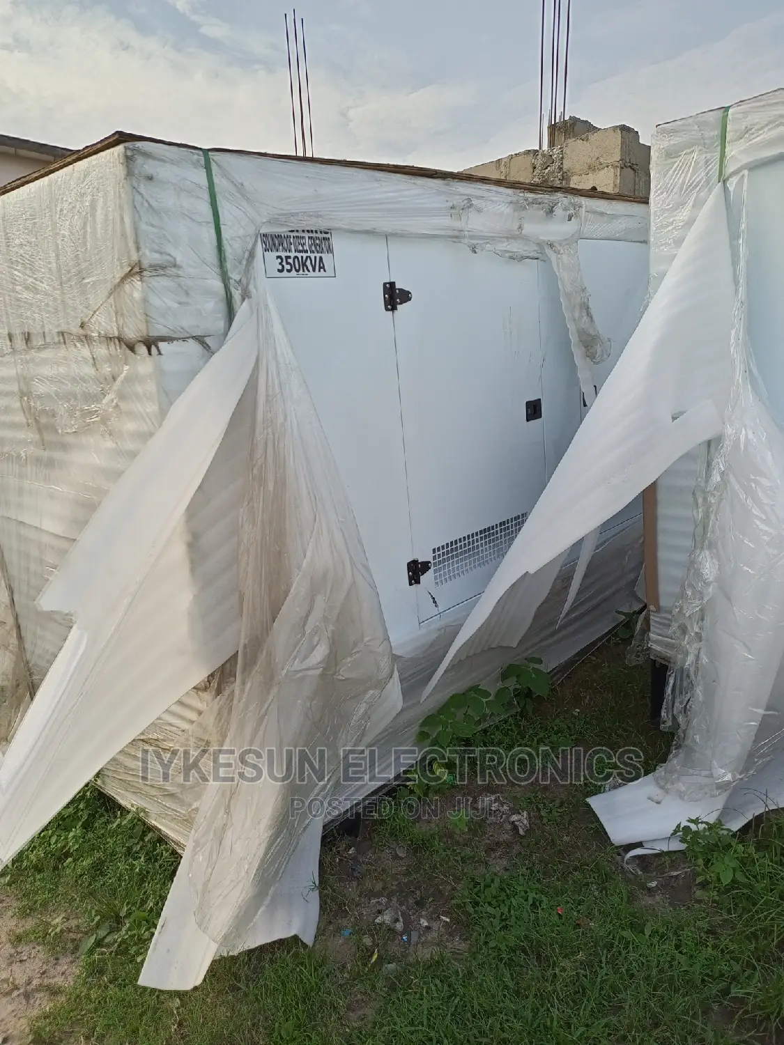 New 350KVA Perkins Soundproof Diesel Generator 100%Copper