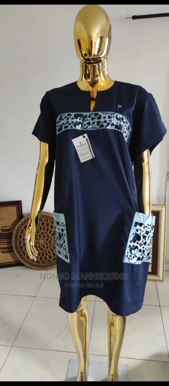 Size 10 Straight Pose Gold Female Faceless Mannequin