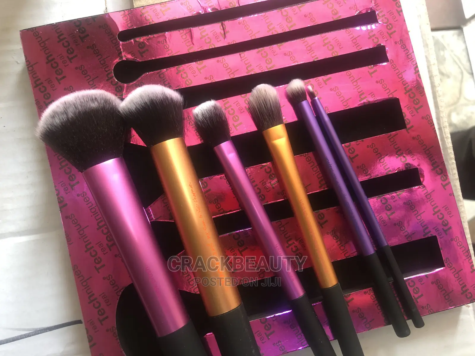 Real Technique 6 in 1 Professional Brush Set